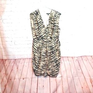 Express Woman's‎ Black Zebra Stripped Short Sleeve Dress sz M NWT